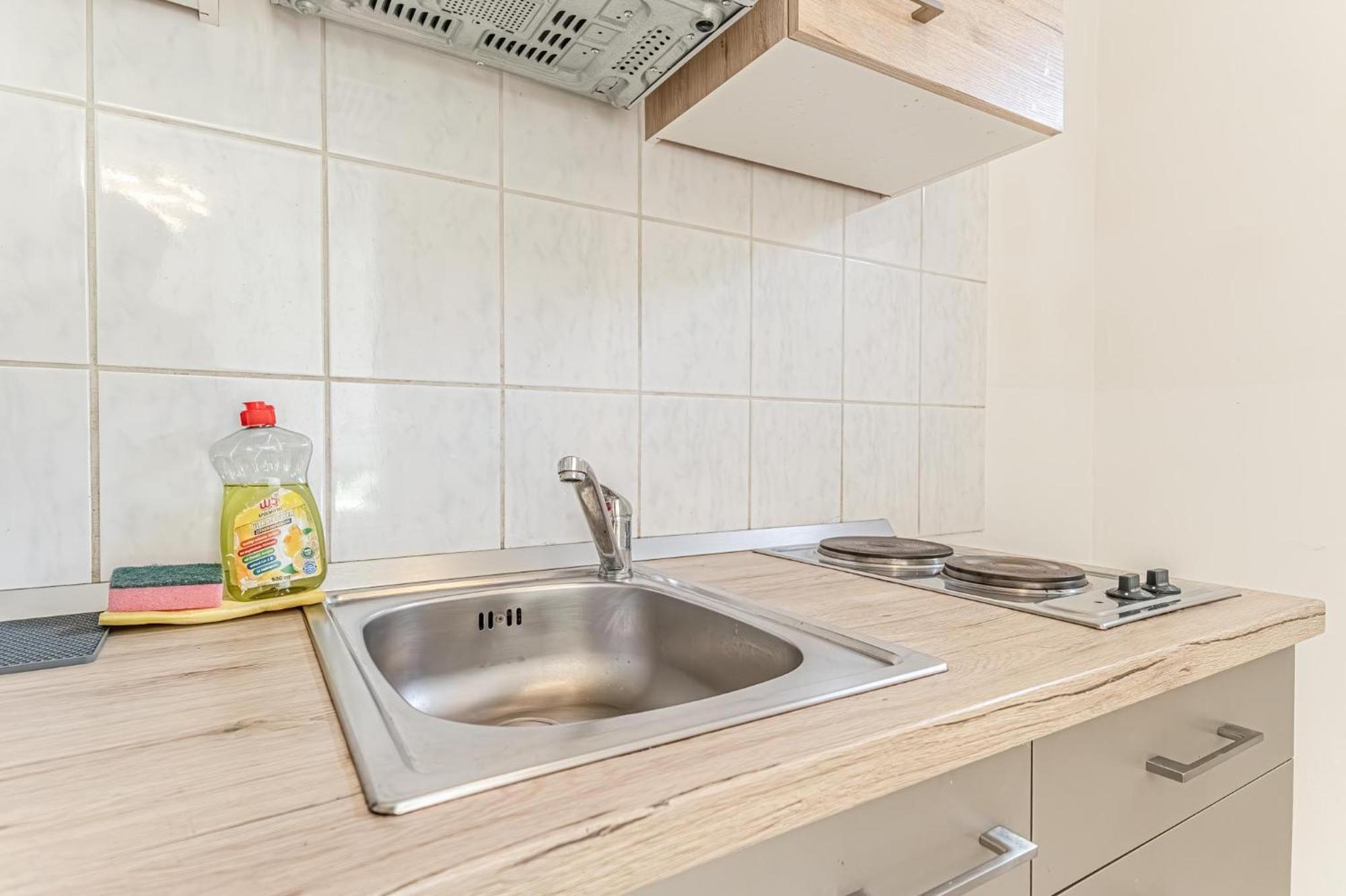 City Vibes: 1Br Apt, 10 Min To Westbahnhof Wien Exterior foto