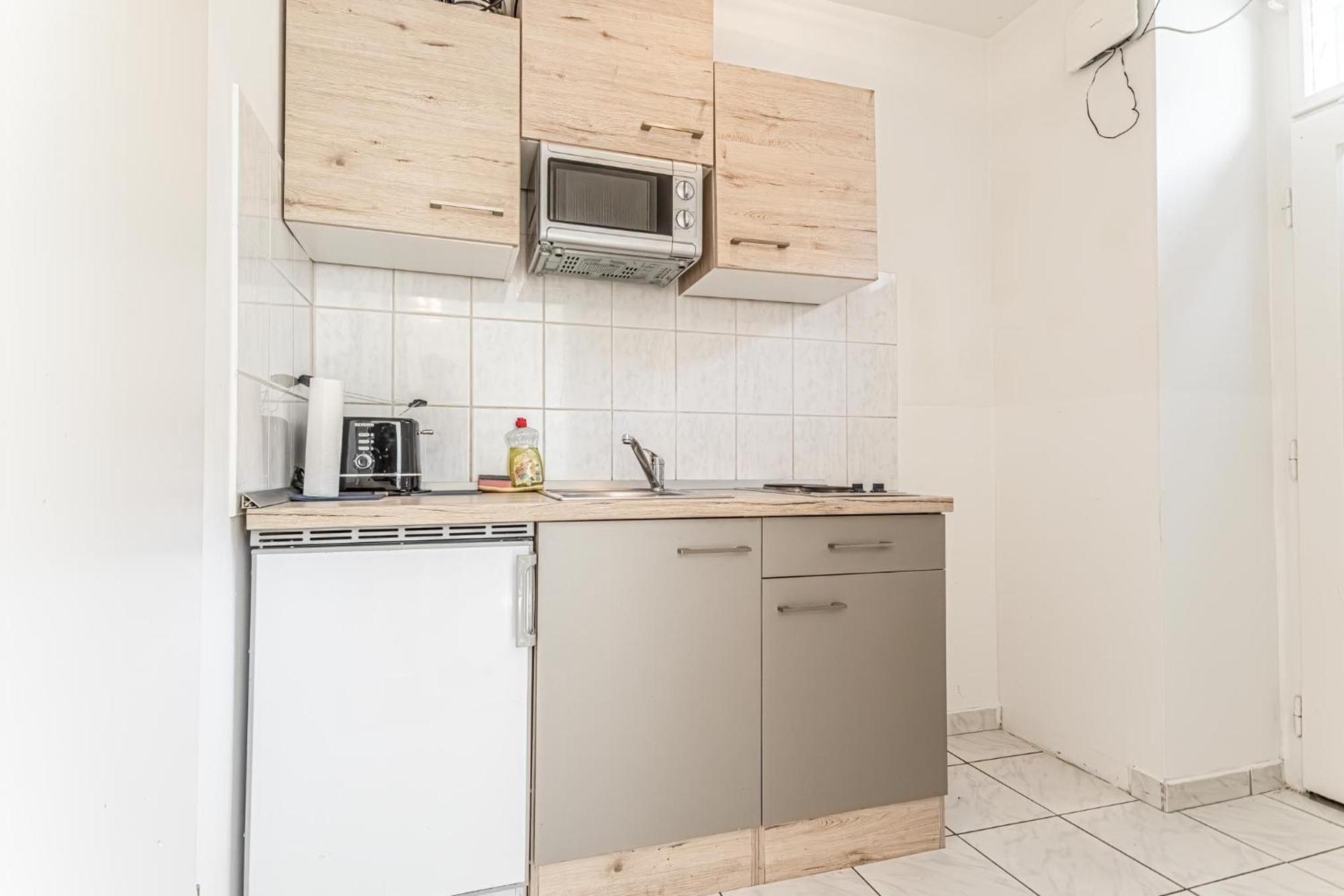 City Vibes: 1Br Apt, 10 Min To Westbahnhof Wien Exterior foto